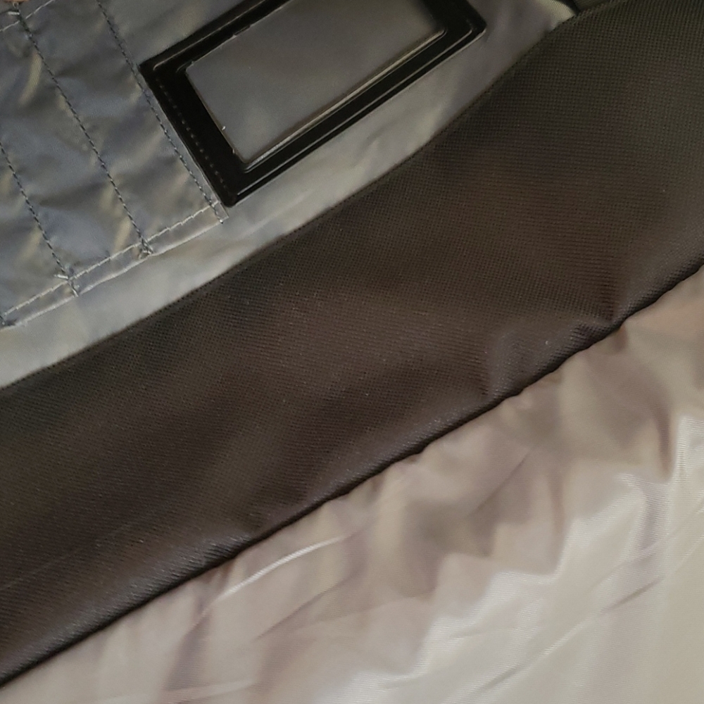 Kensington Basic Laptop Bag. Black. - image 6